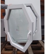 Fenêtre oblique hexagone à la française 860x980 blanc PVC