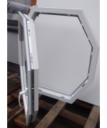 Fenêtre oblique hexagone à la française 860x980 blanc PVC